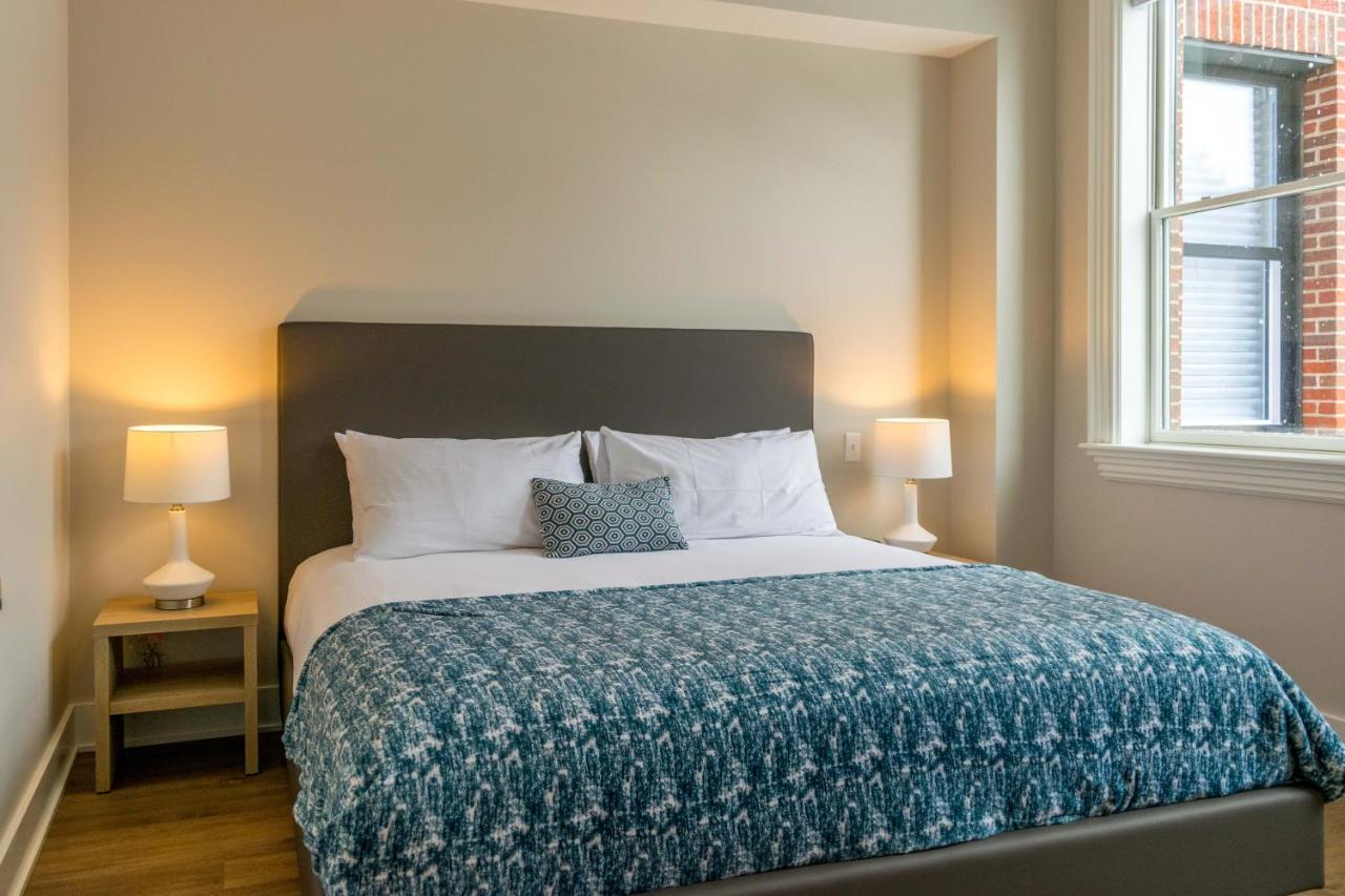 Lake Placid Inn: Main Street Екстериор снимка